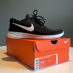 Like New in Box Nike Free Run 2017